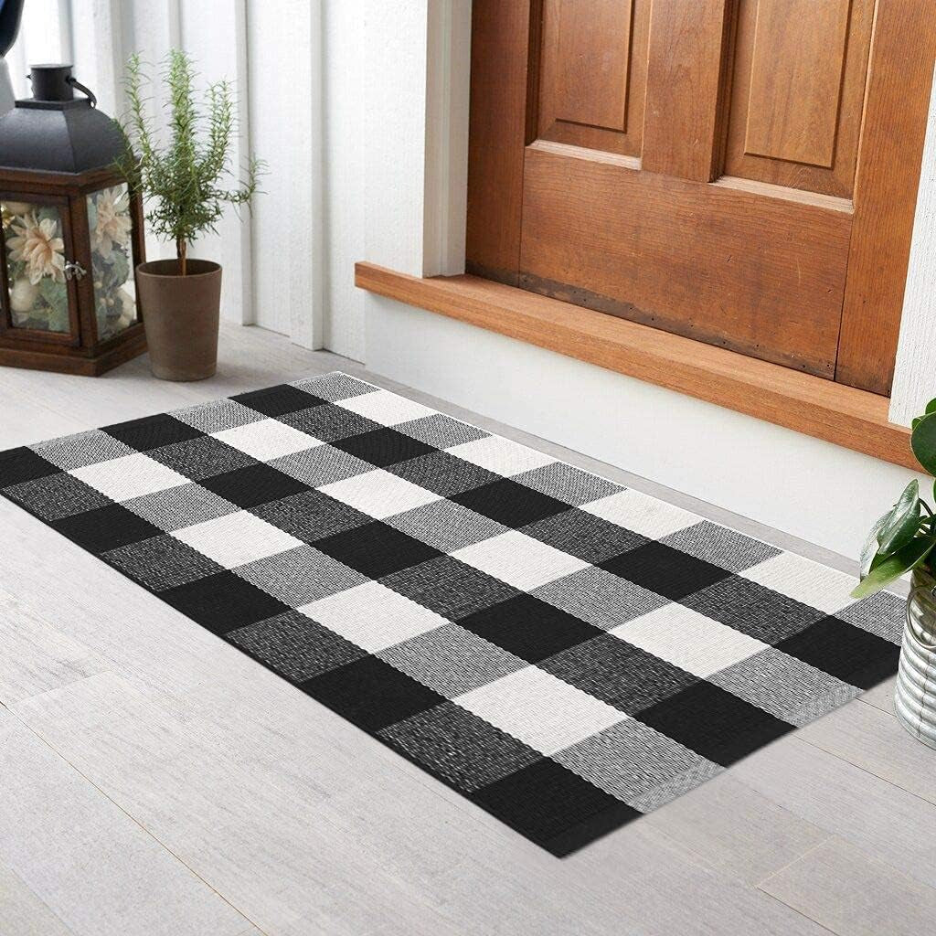 Buffalo Plaid Outdoor Door Mat, 2X3 Ft Front Porch Rugs, Washable Woven Black White Checkered Rug, Welcome Layered Doormats Outdoor for Farmhouse Kitchen/Entryway/Front Door