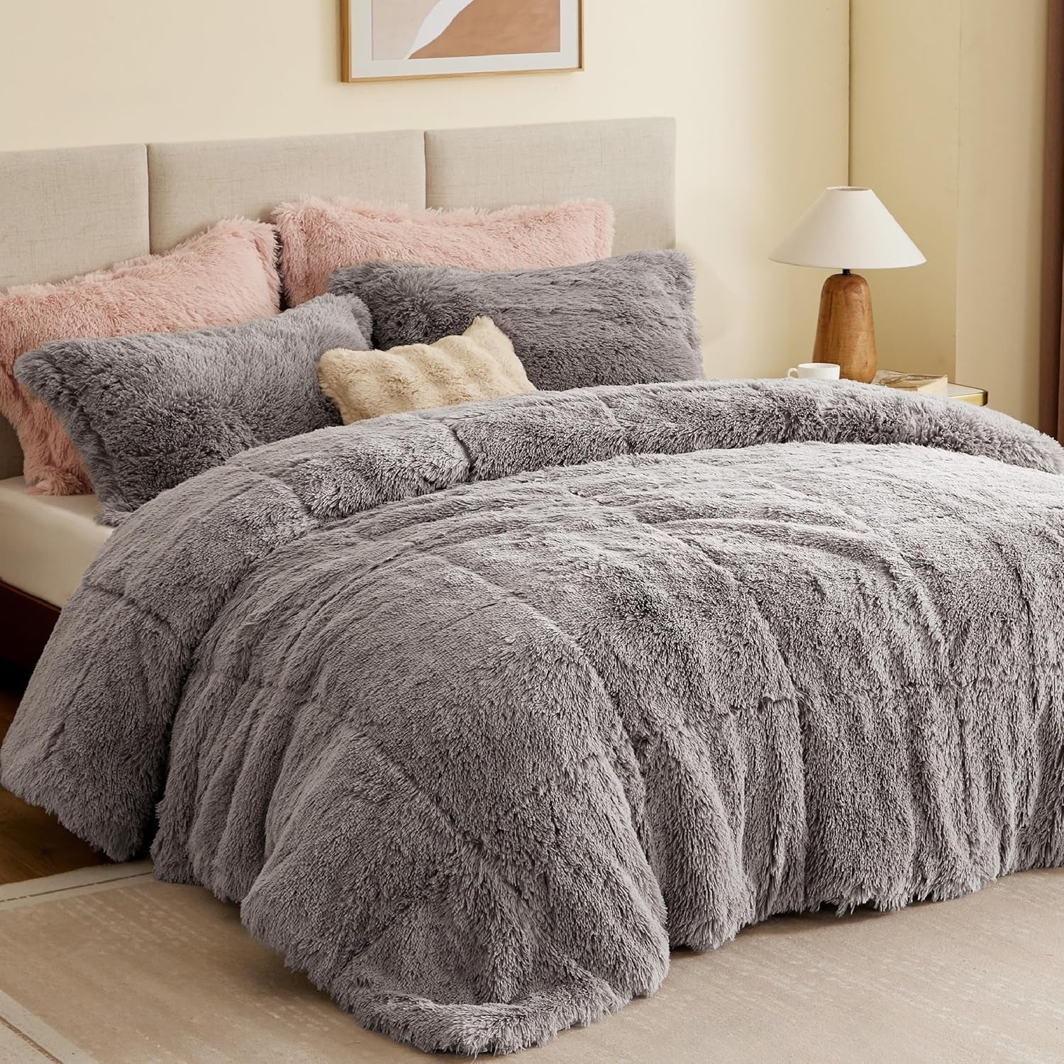 Malea Shaggy Comforter Set, Long Faux Fur Cozy down Alternative, Modern Casual Ultra Soft All Season Fluffy Bedding with Matching Sham, King/Cal King, Grey 3 Piece